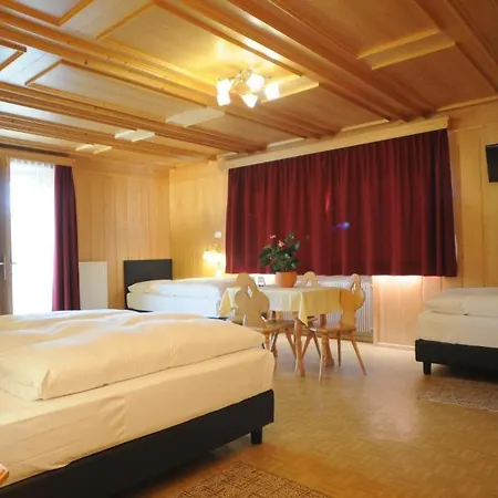 Hotel Heidi 3*